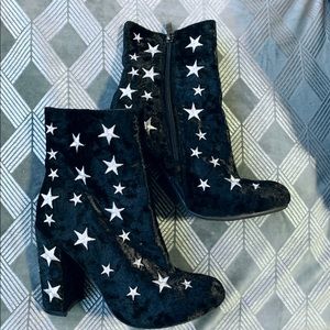 Velvet Boots with stars